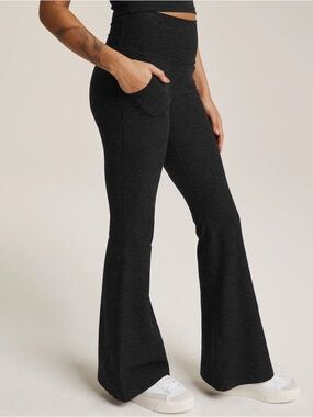 BEYOND YOGA Spacedye All Day Flare High Waisted Pant in Darkest Night POCKETS